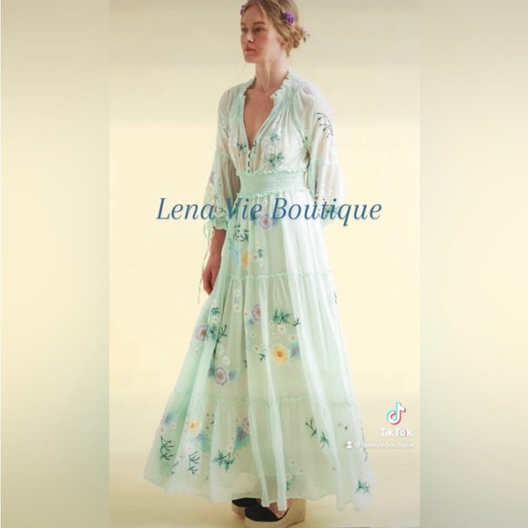 Summer Island Daisy Blooms Floral Embroidered Cotton Maxi Dress - Picture 2 of 14